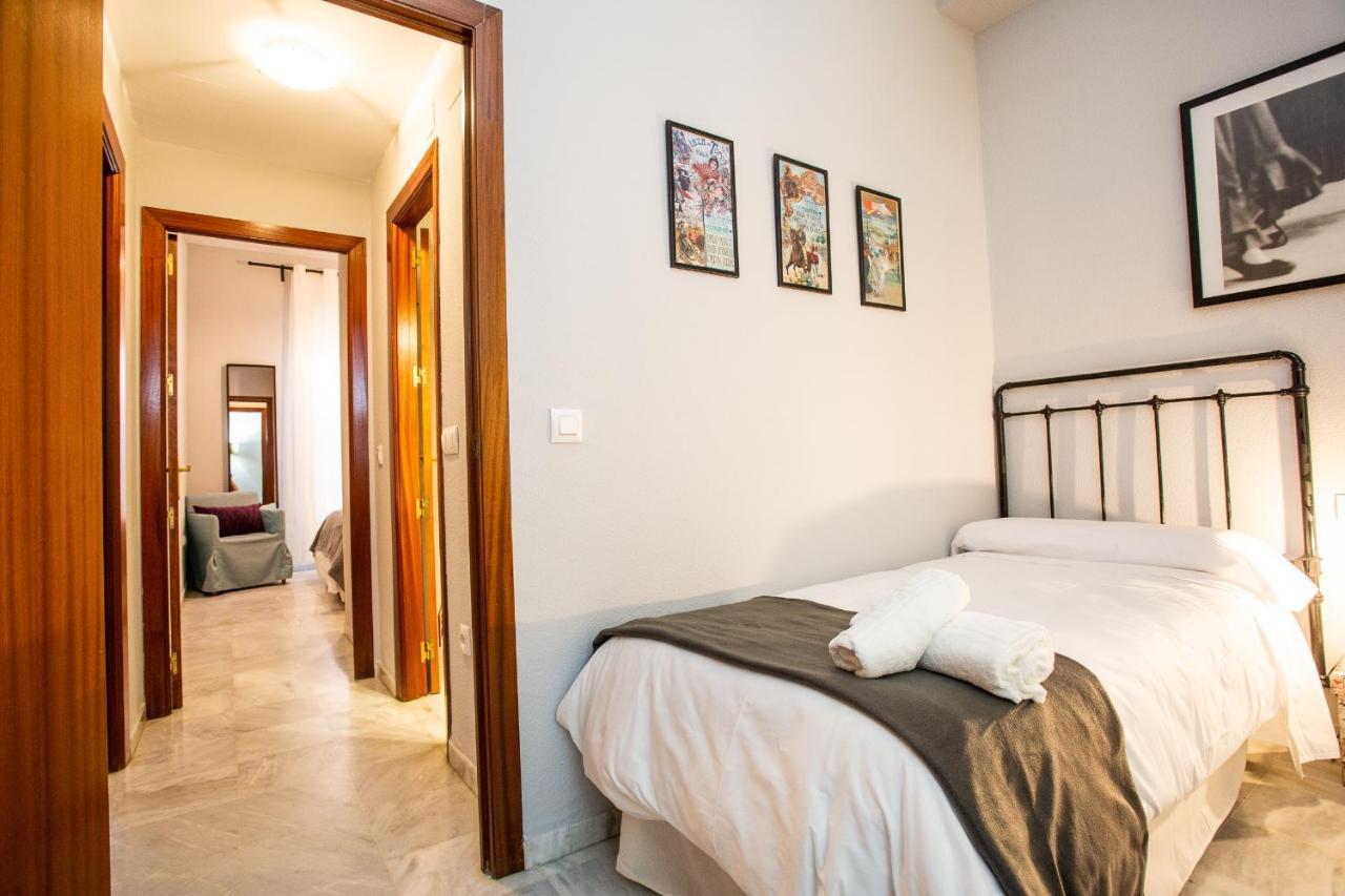 Wish Suite Torres De Sevilla Екстер'єр фото