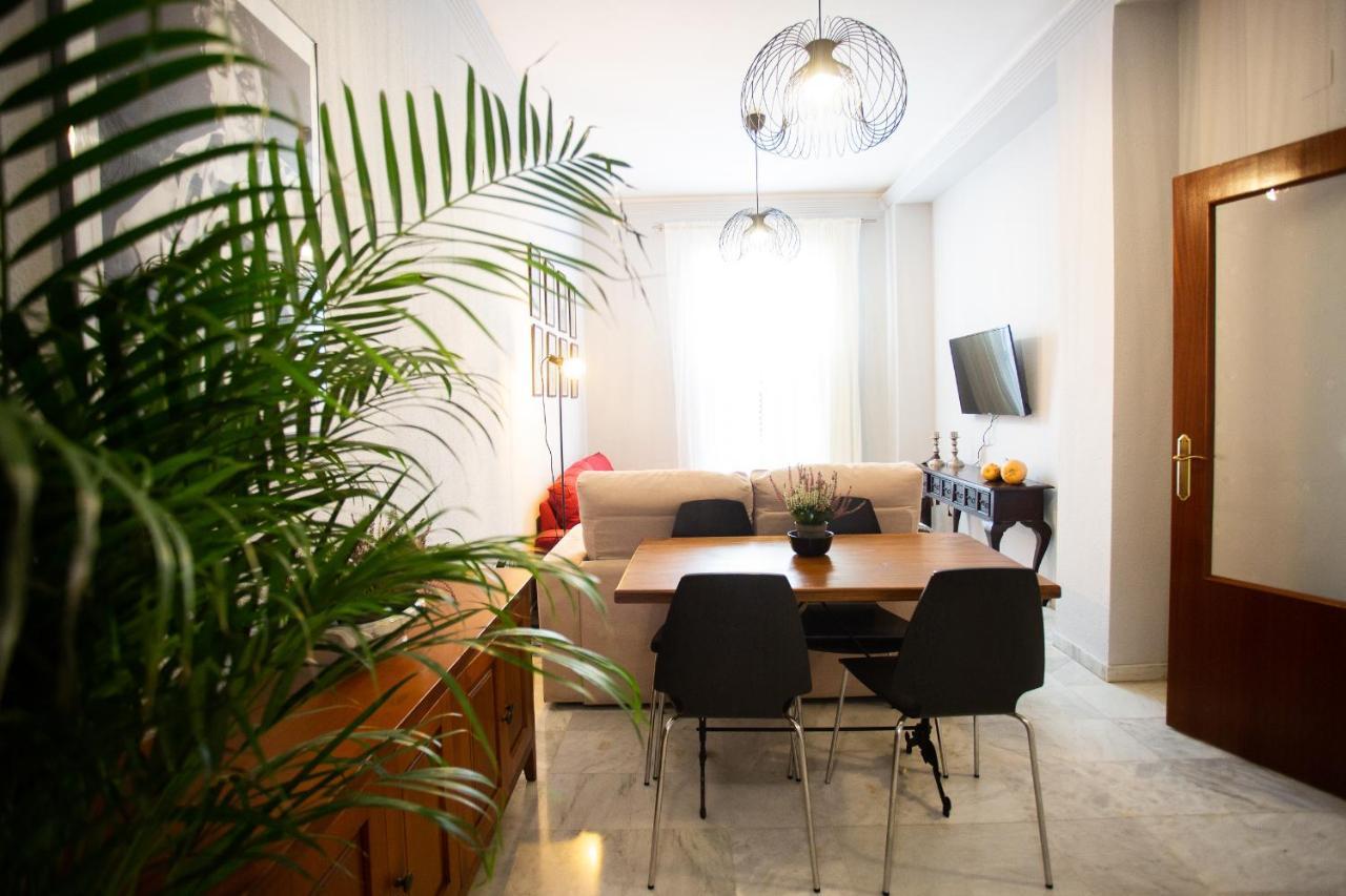 Wish Suite Torres De Sevilla Екстер'єр фото