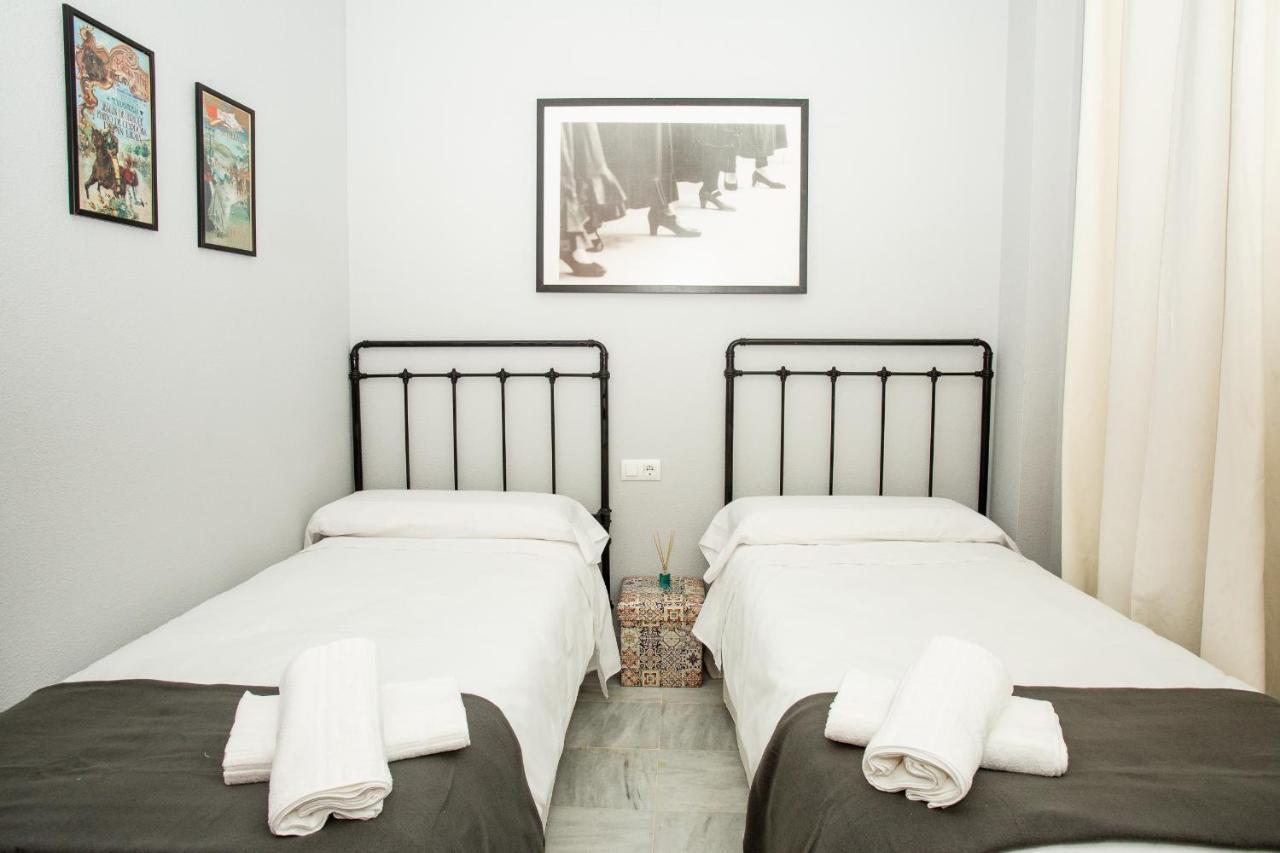 Wish Suite Torres De Sevilla Екстер'єр фото